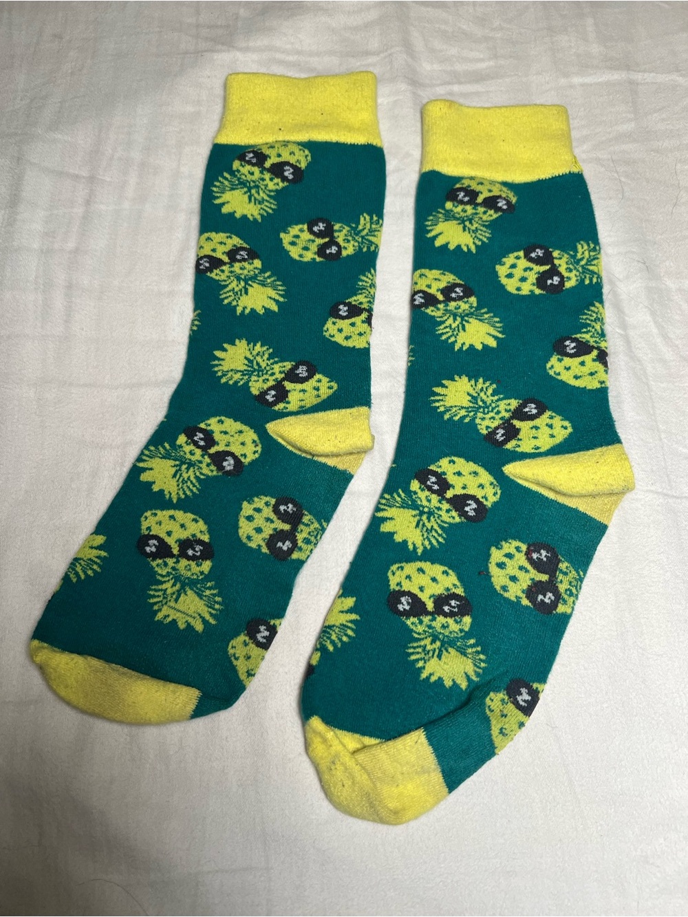 🎉5/$25 Old Navy Pineapple Socks